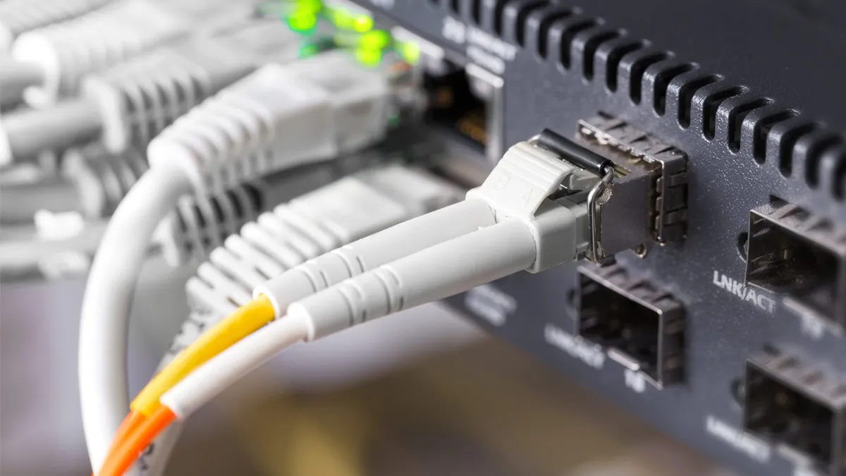 Ethernet Cable Guide 2025: Types, Speeds, PoE Support & Buying Tips (Expert Verified)