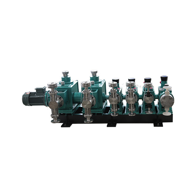 Six-head continuous metering pumps