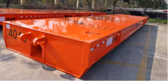 Minato low-bed semi-trailer