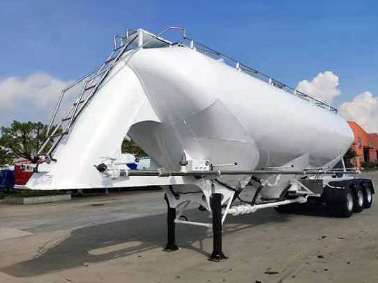 Vertical tank car