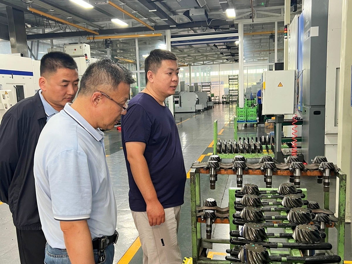 山东省装备制造业协会走进青州建富齿轮有限公司