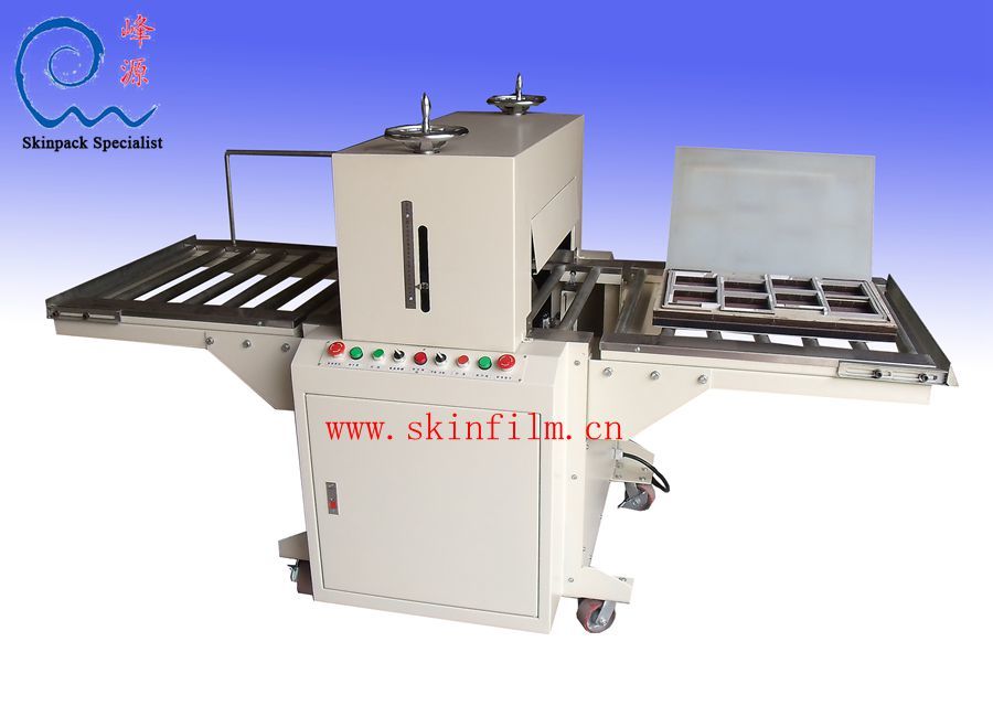 Skin paperboard cutting machine operation video PRC-6015