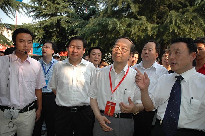 2007年7月10日，李毅中部长在管家婆三期必出一视察工作