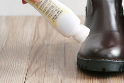 shoe-polish