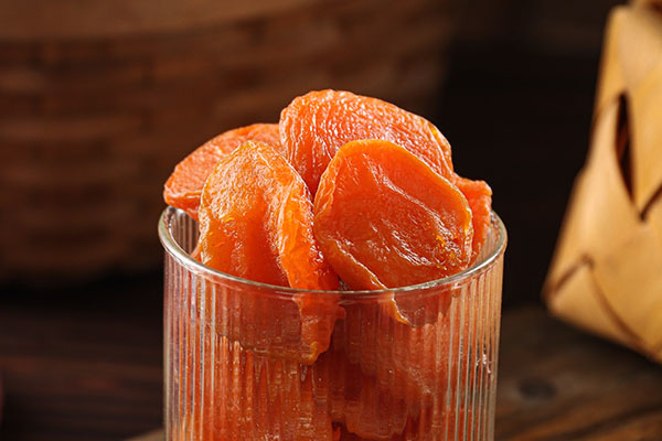 What are the preserved fruits that can be eaten after meals?