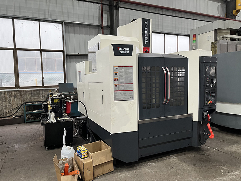 Vertical machining center
