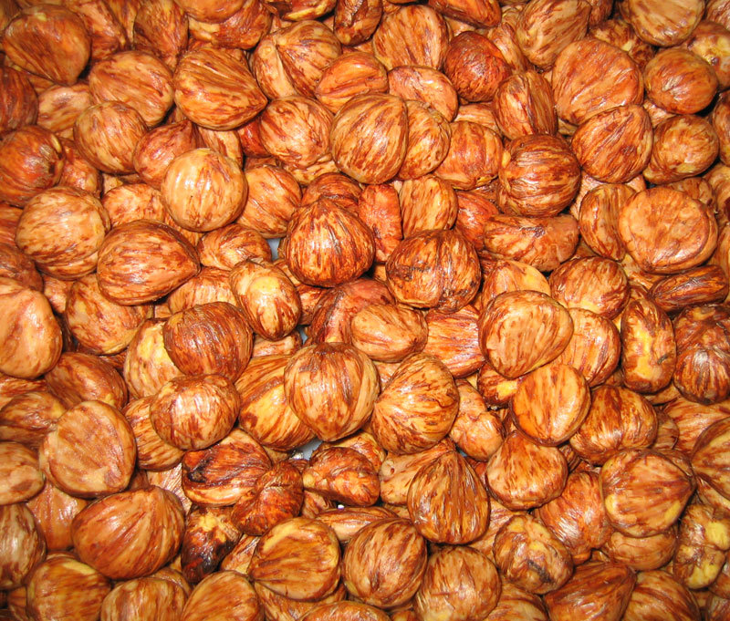 Peeled chestnuts in water(with astringent coat)