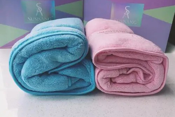 浴巾和毛巾的区别浴巾和浴袍有什么区别