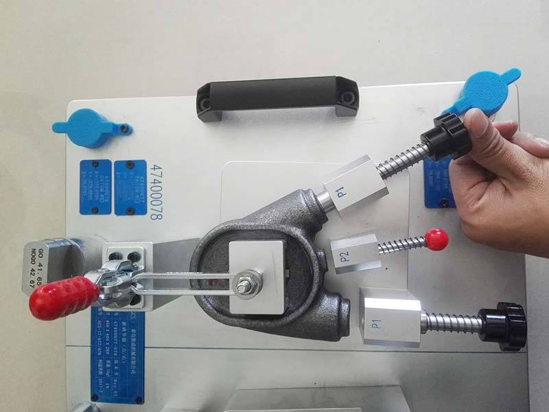 47400078 Checking Gauge