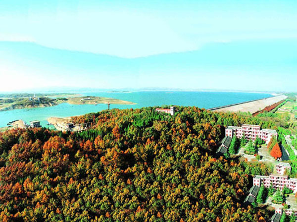 小浪底進水塔