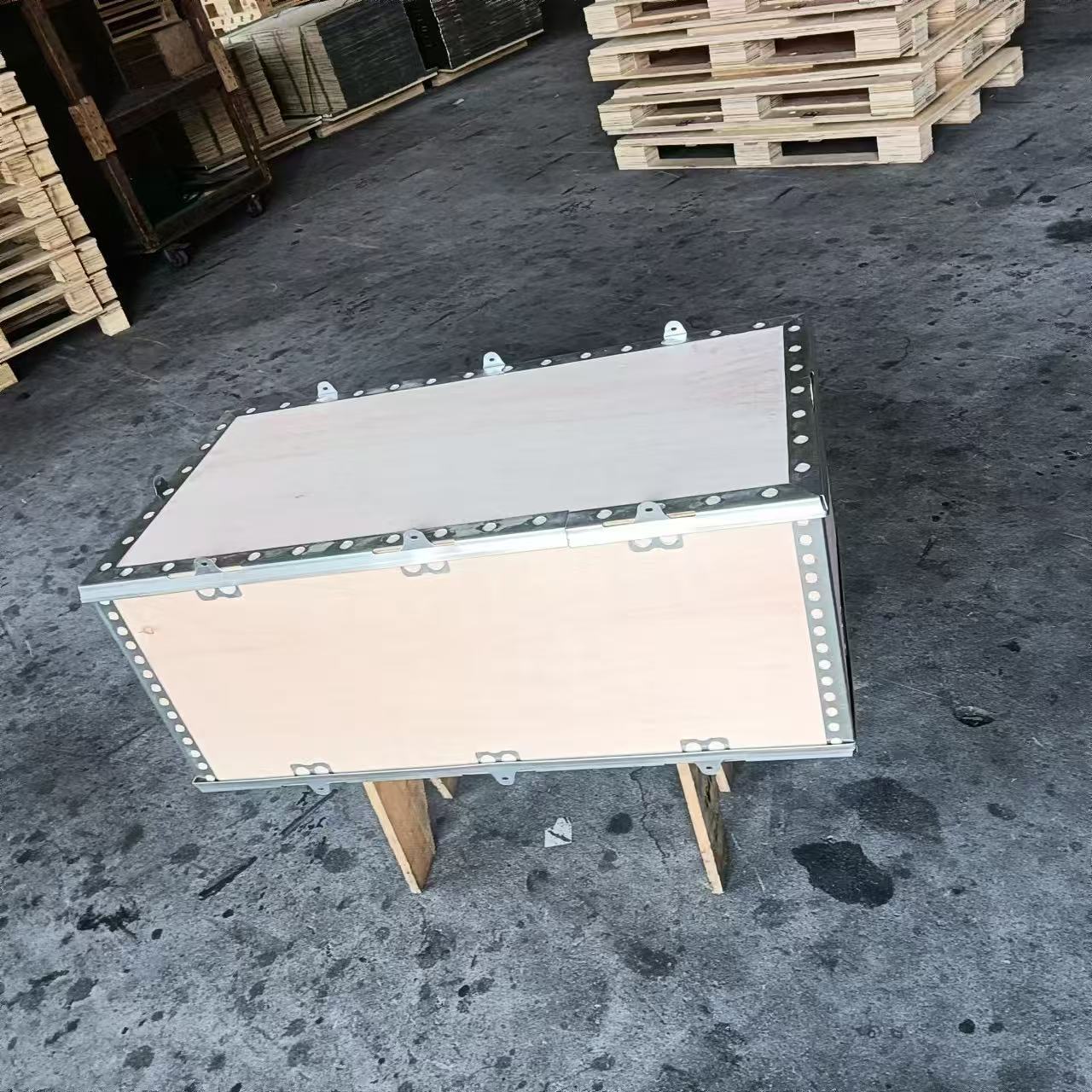 Plywood box