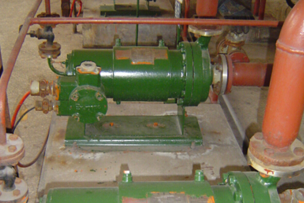 2010年7月为山东省滕州瑞达焦化有限公司焦油项目提供屏蔽泵使用现场