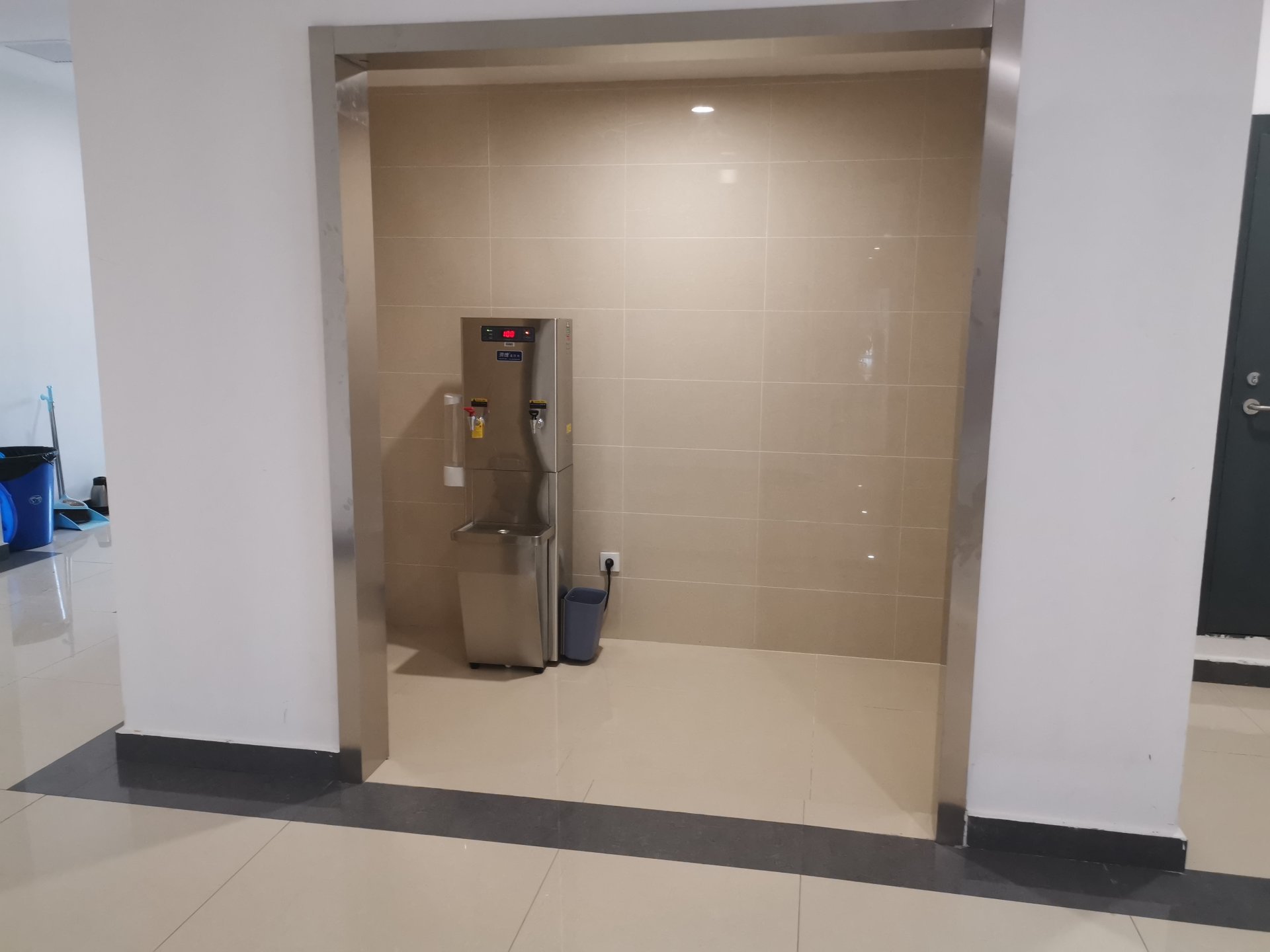 东西湖人力资源和社会保障局