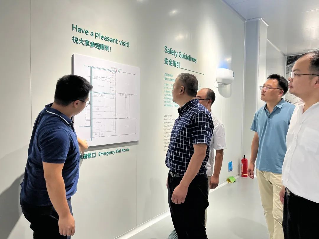 2022年，嘉興市開展環(huán)境安全常態(tài)化督查，到達卓高泰(嘉興)材料科技有限公司著重查看了企業(yè)安全生產情況、廢氣治理設施運行和污染物排放情況