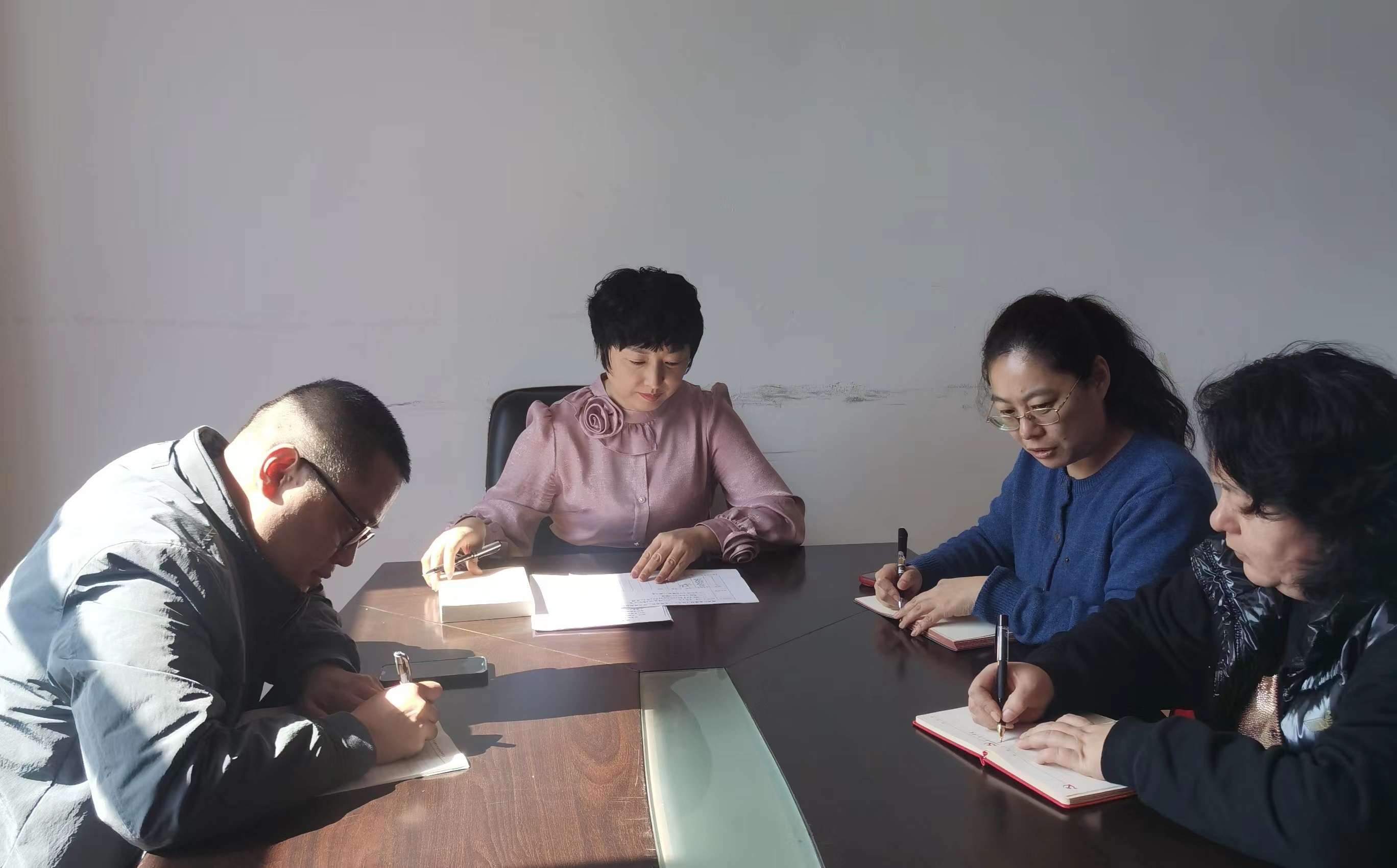 建材院化工一支部第一季度集中學(xué)習(xí)、支部書記講黨課
