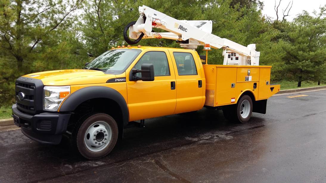 Insulated arm truck without support legs Insulated arm truck without support legs