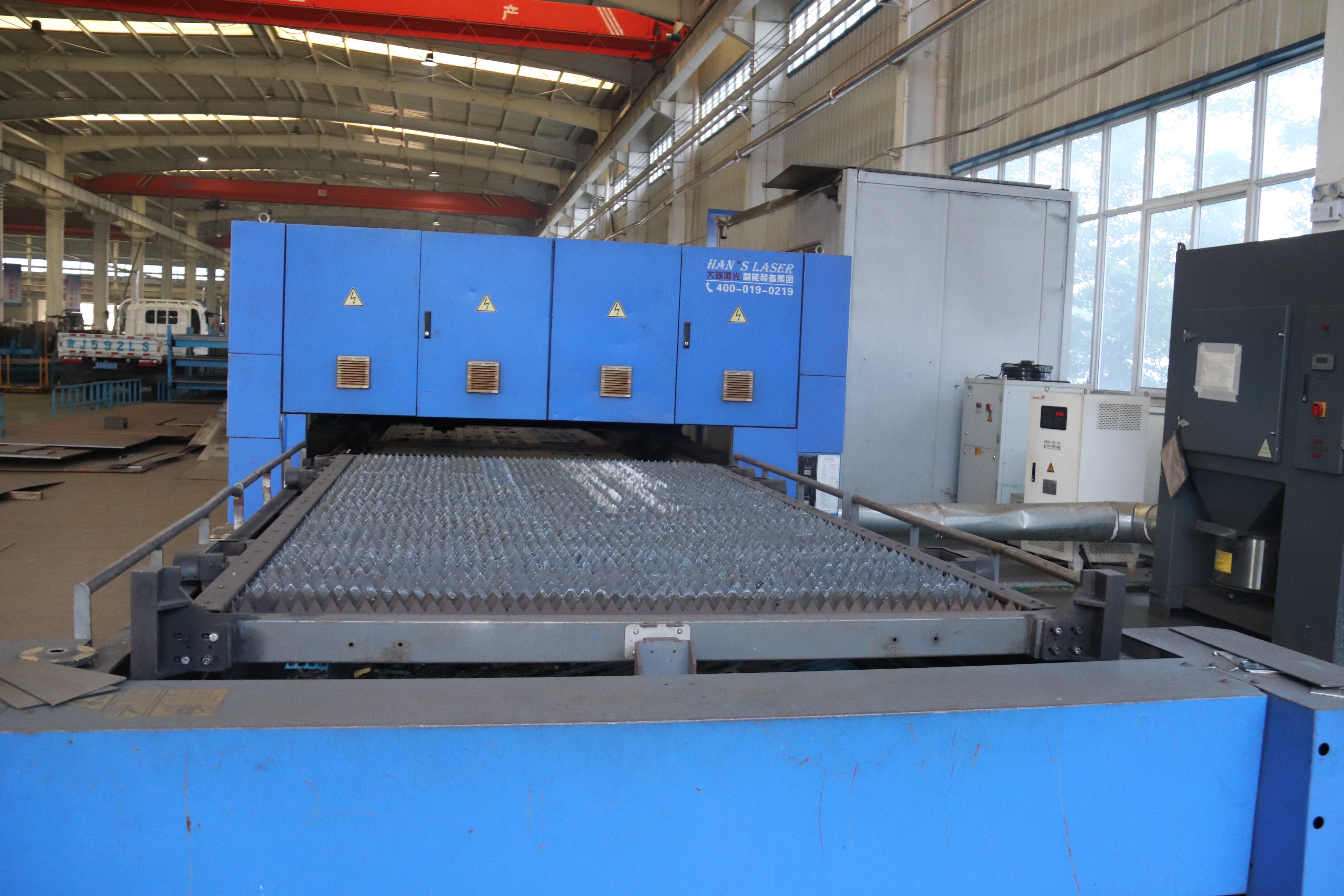 Laser flat cutting machine Laser flat cutting machine