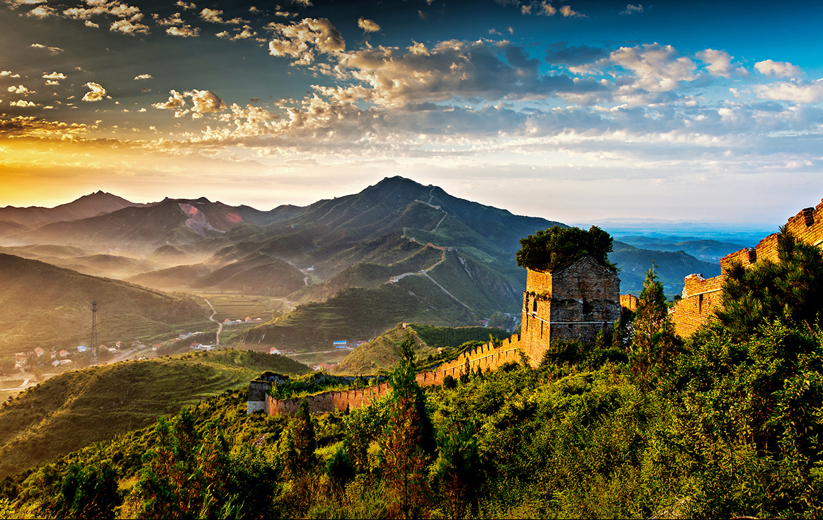 The dawn reflects the Sunway House He Fuzhong