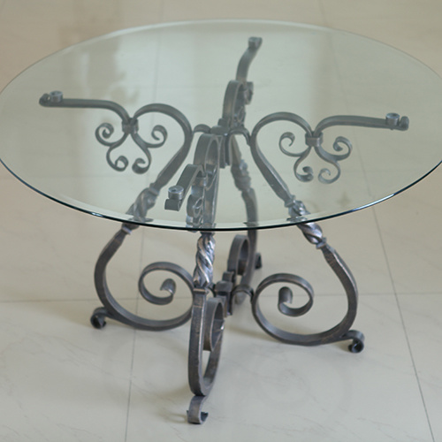 Furnitures