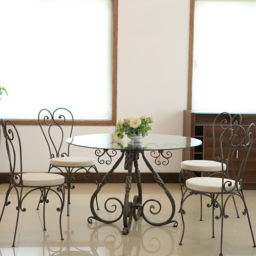 Furnitures