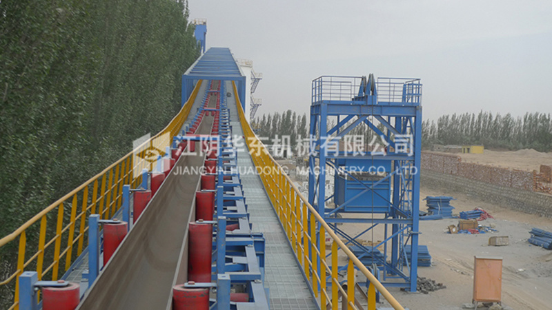 Curve belt conveyor