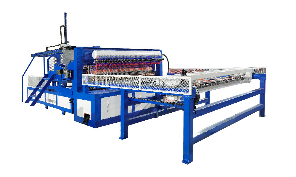 Pneumatic anti-crawling welding machine