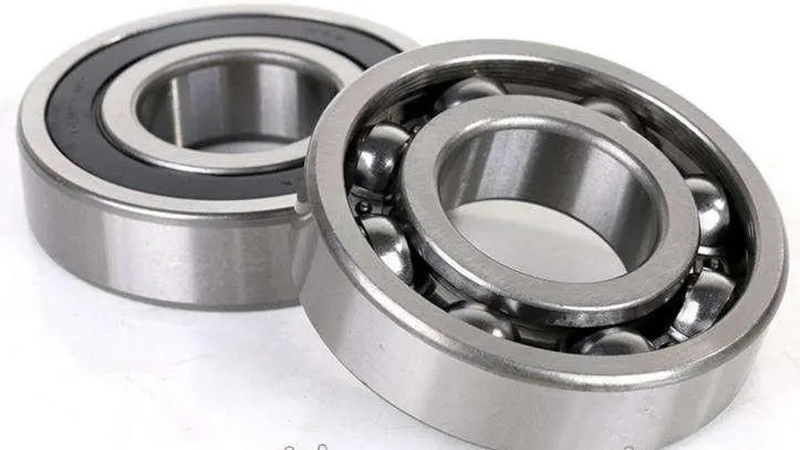 How to check the radial clearance of rolling bearings?