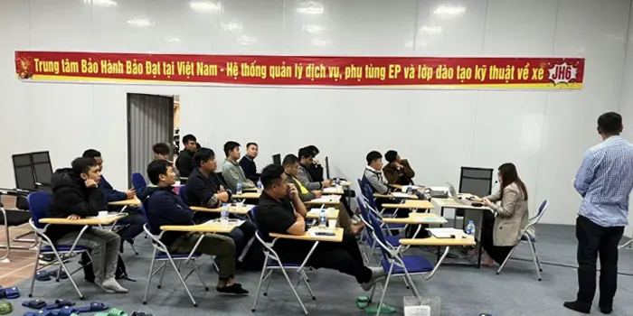 FAW Vietnam Import-Export's First Distributor Training