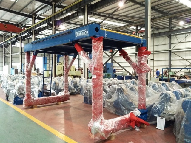 High quality welding machine, shine the world, the world peak welding machine export road