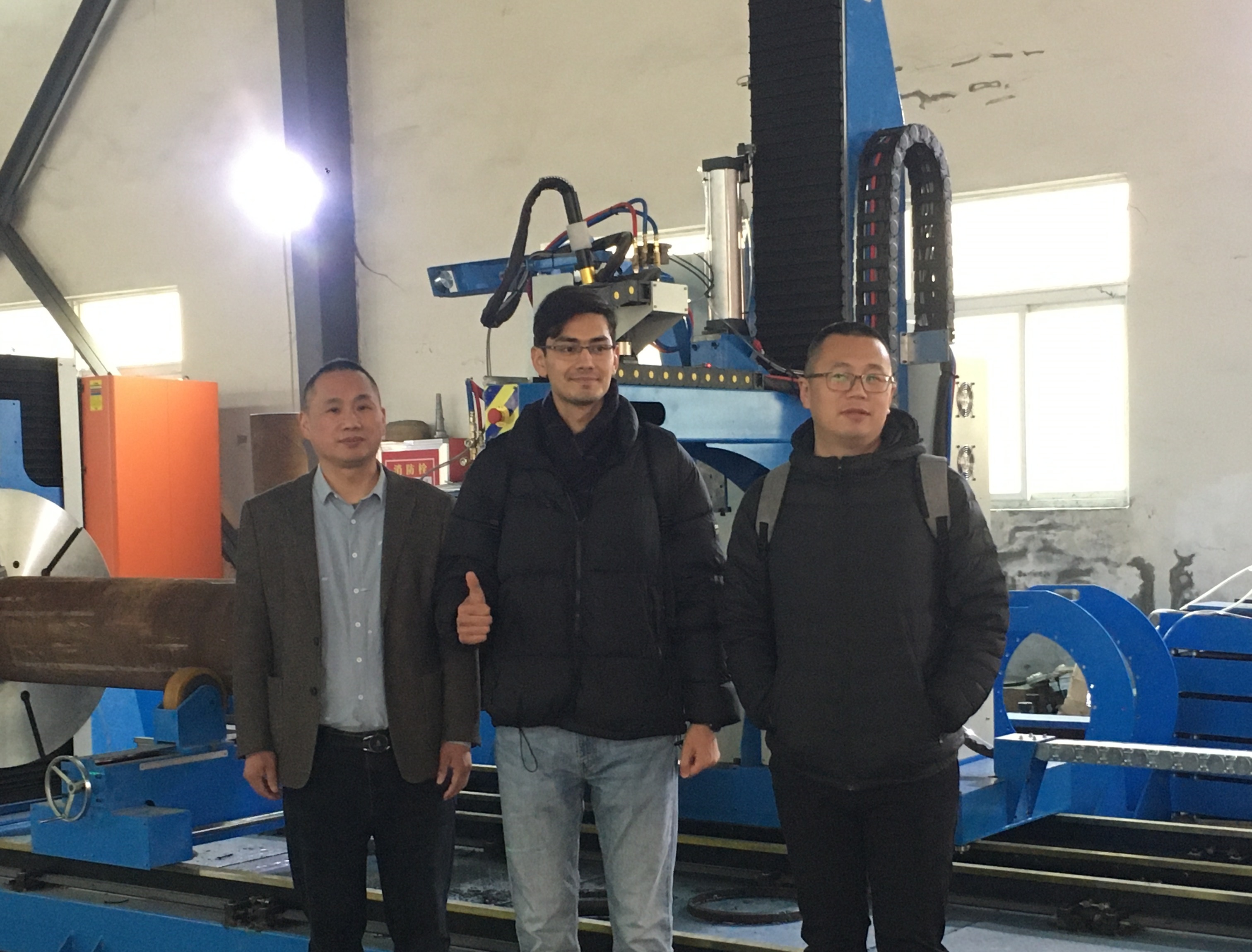 Russian customers visit China to see CNC large diameter pipe cutting machine
