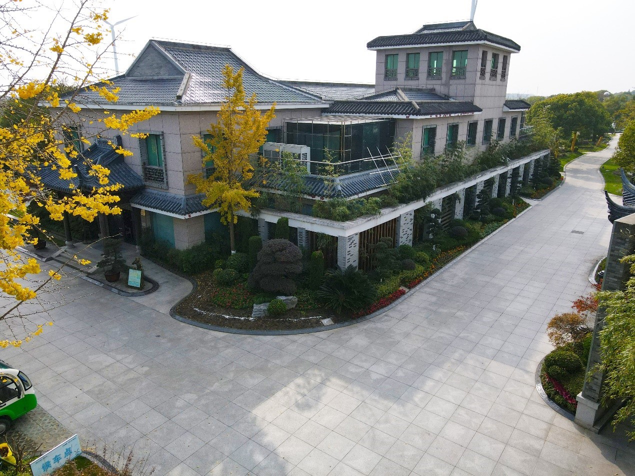 參觀上海知青博物館，開展紅色教育