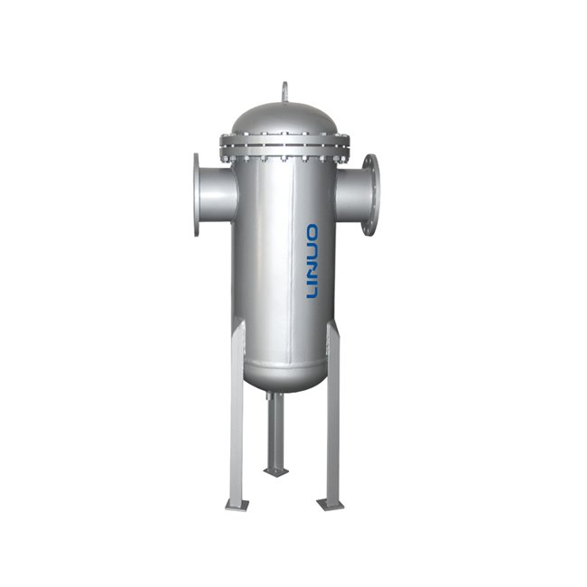 Vertical biogas filter