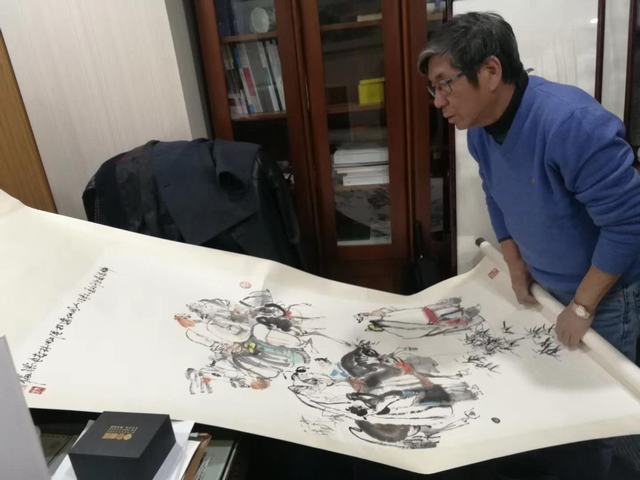 當(dāng)代海派大師韓碩最近親臨上海鴻生拍賣有限公司