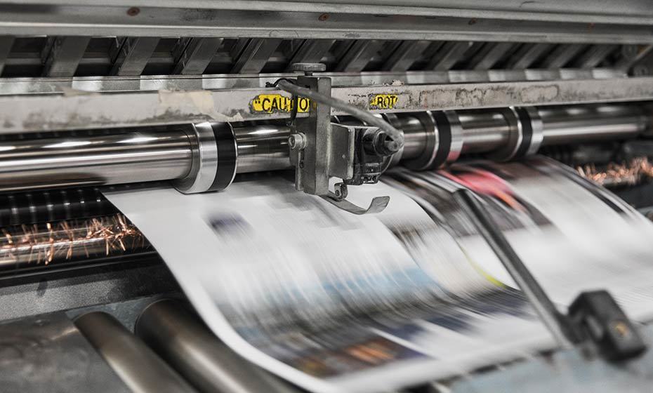 Features of the fully automatic fabric rolling machine