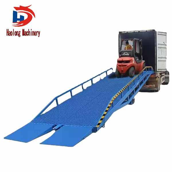 8-ton mobile boarding bridge