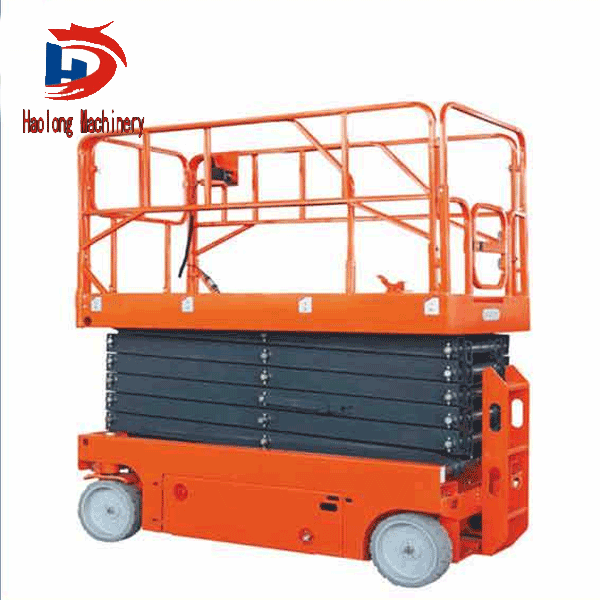 Self-propelled scissor lift
