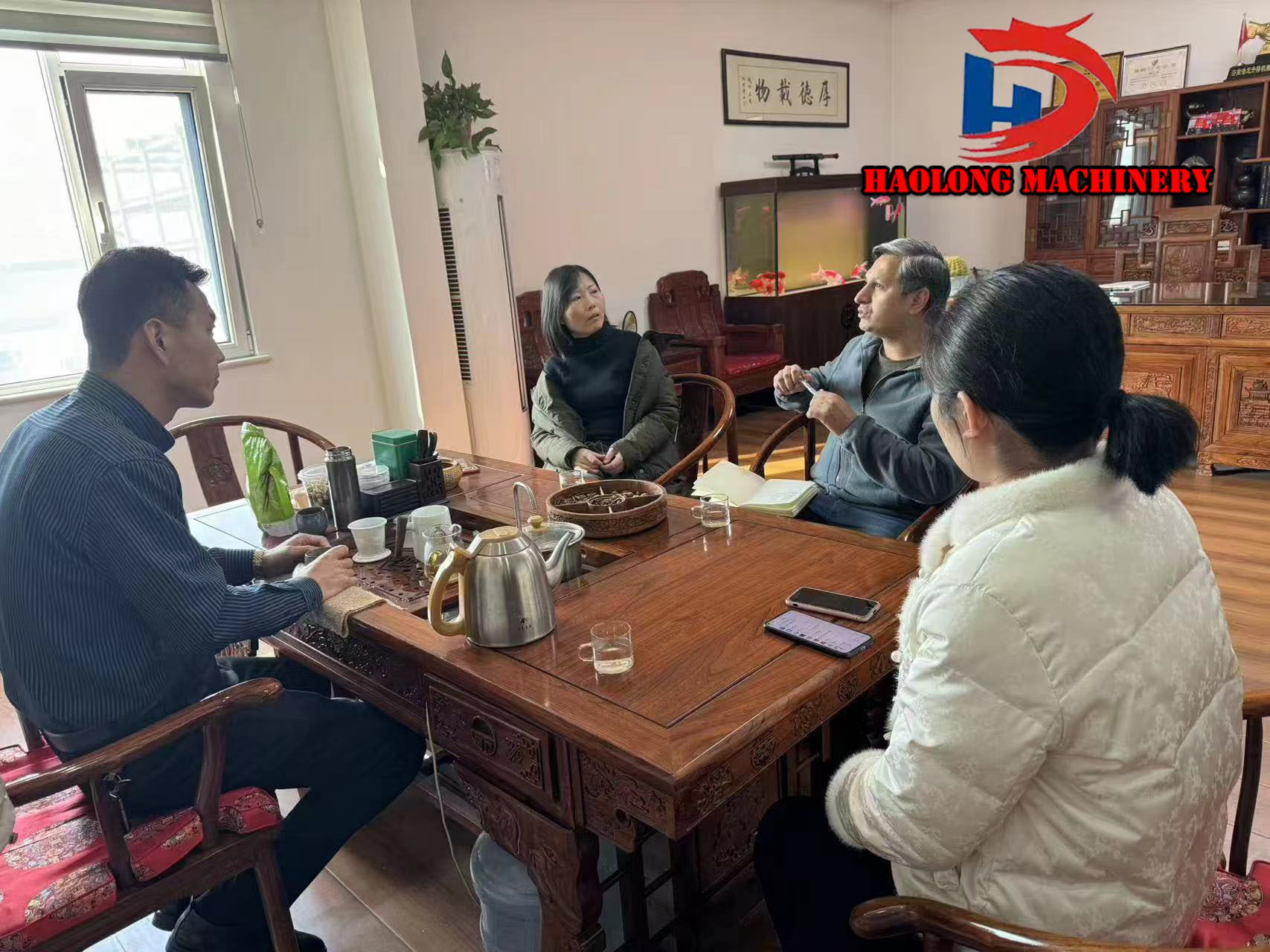 Customers visit the factory for on-site inspection