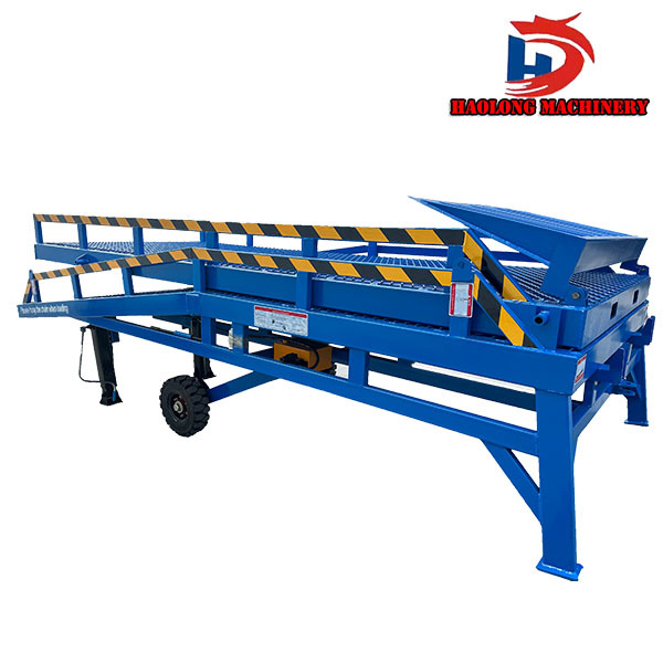 Hydraulic Forklift Loading Platform for Container Loading Mobile Ramp Trailer Forklift Terminal Ramp to Mobile Loading Platform