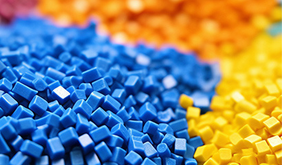 Using plastic fragrance to control toy odors