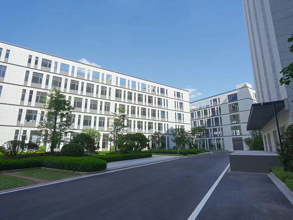 โรงงาน