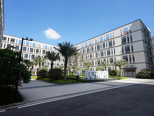 โรงงาน