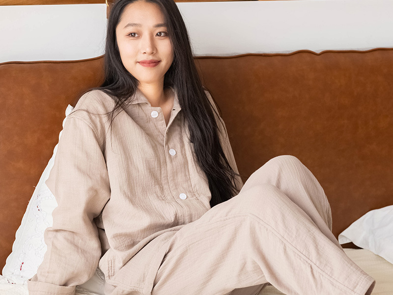 起皱泡泡纱双层长绒棉家居服