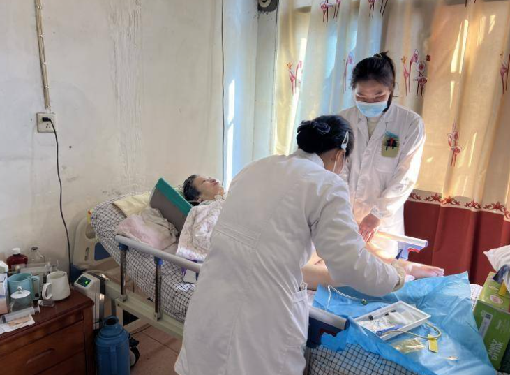 搭建家庭康復橋梁，護理服務溫暖人心