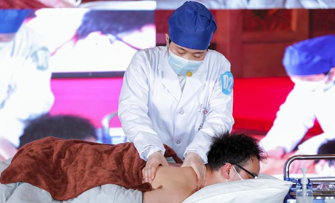 拔火罐、刮痧、推拿……湖北省中醫(yī)傳統(tǒng)技能大賽在孝感舉行，各路“妙手”大秀絕技