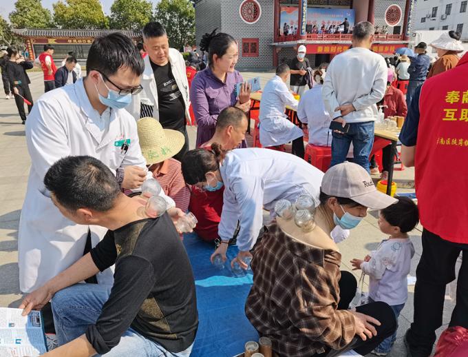 健康護航進鄉(xiāng)村 惠民服務暖民心