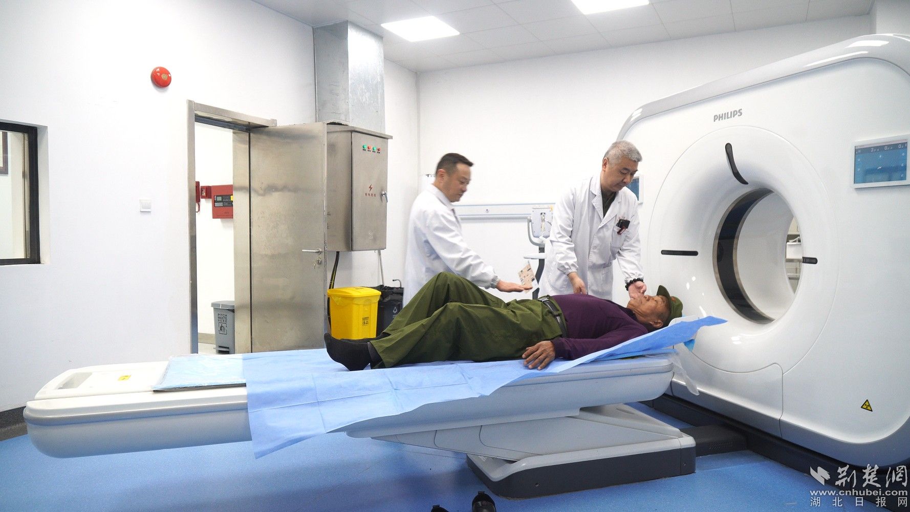 致敬救人英雄，免費(fèi)體檢關(guān)愛英雄健康