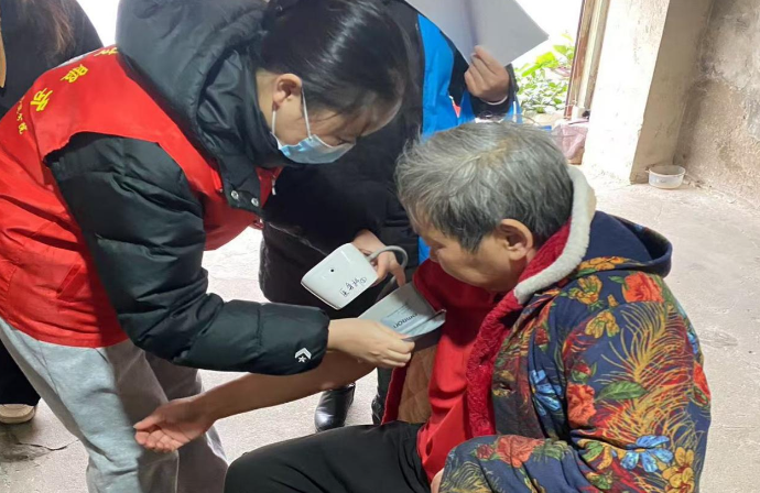 走街入戶“送健康”