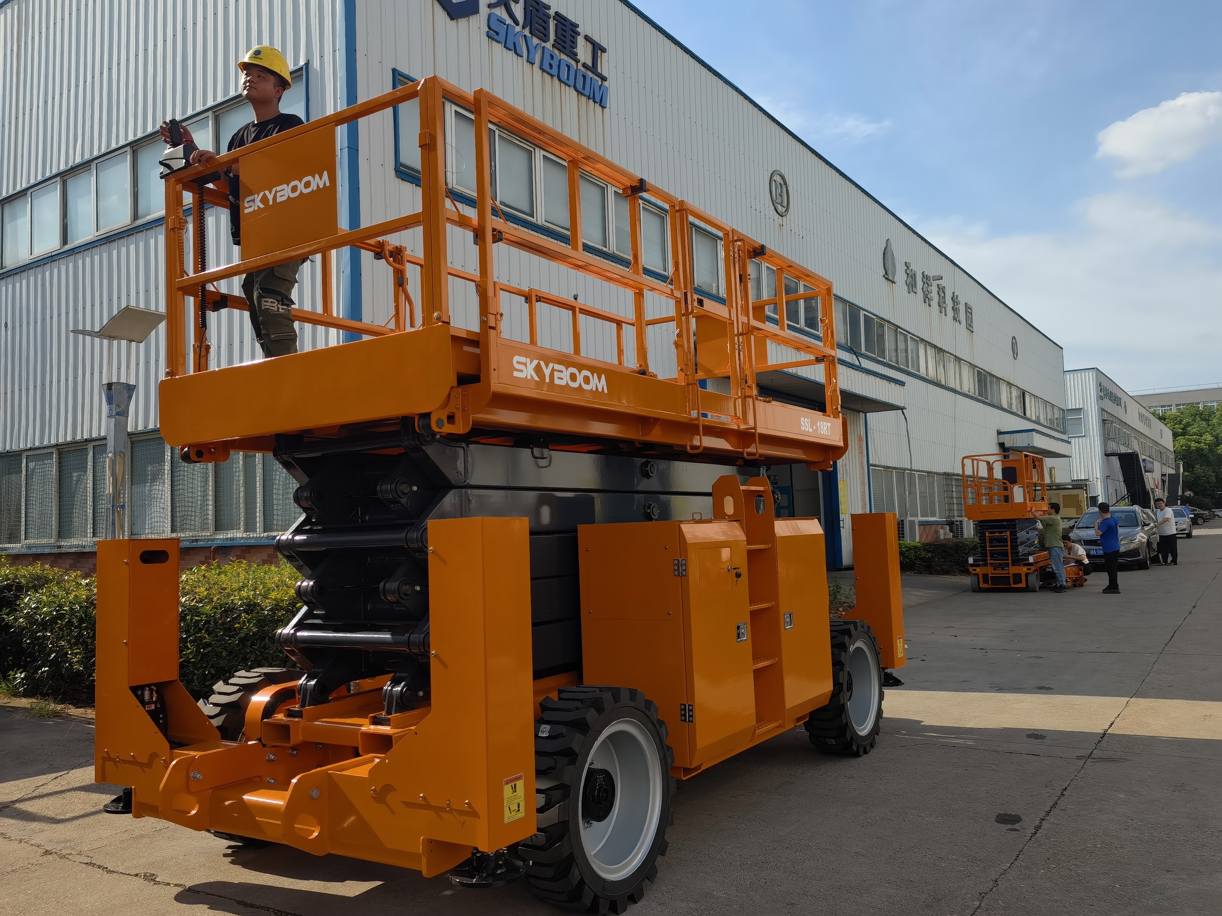 16 m off-road scissor aerial work platform-SSL-16RT basic operation