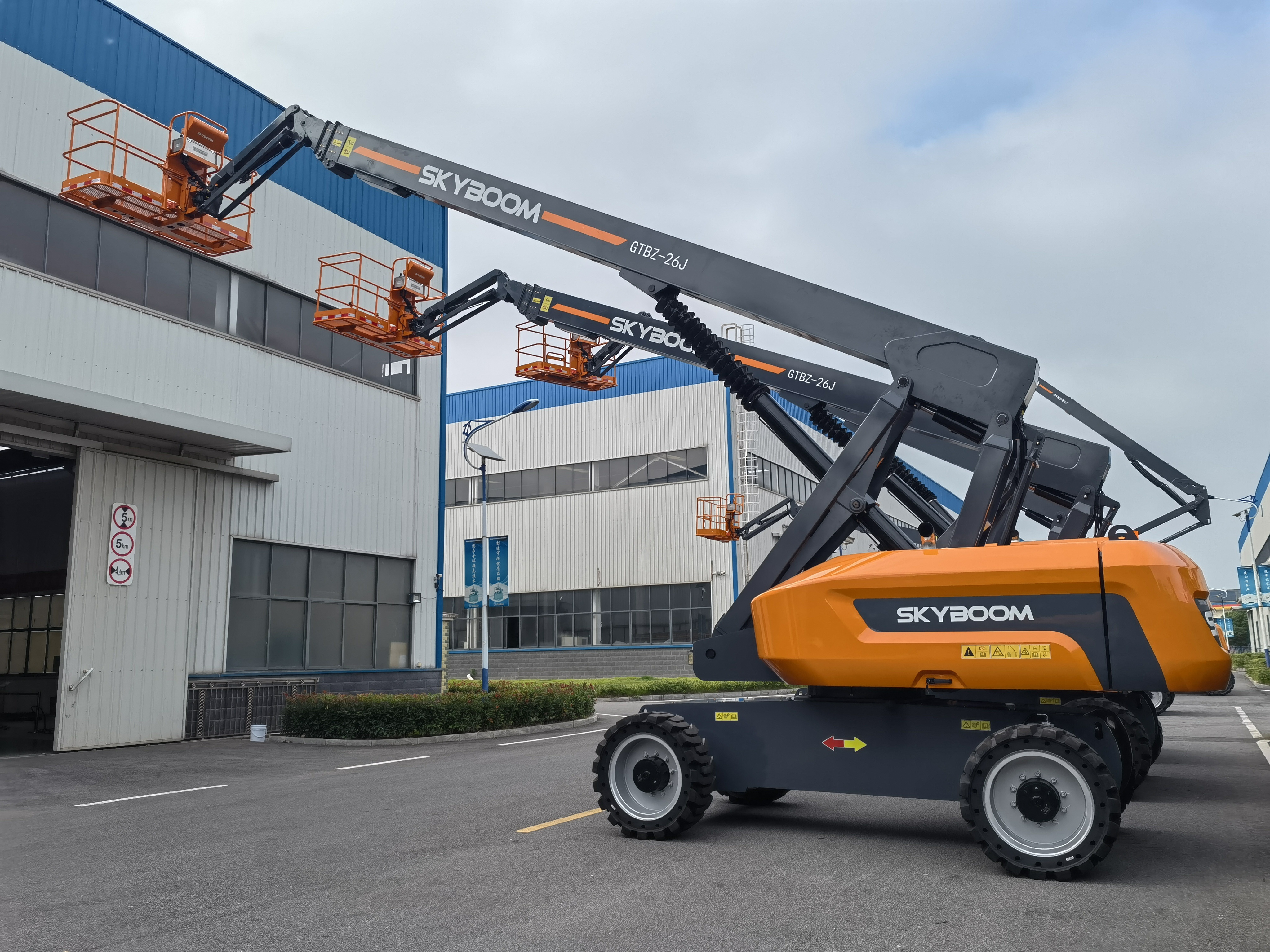 26 m self-walking straight arm aerial work platform-STL-26J