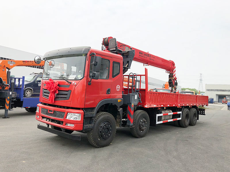 Haotian 14 tons five-section arm crane